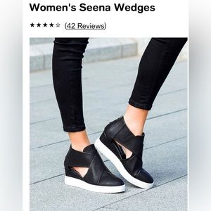 Womens Seena wedges size 7 1/2 black